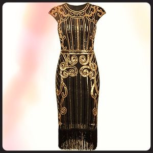 Long, Fringed Gatsby Style Dress